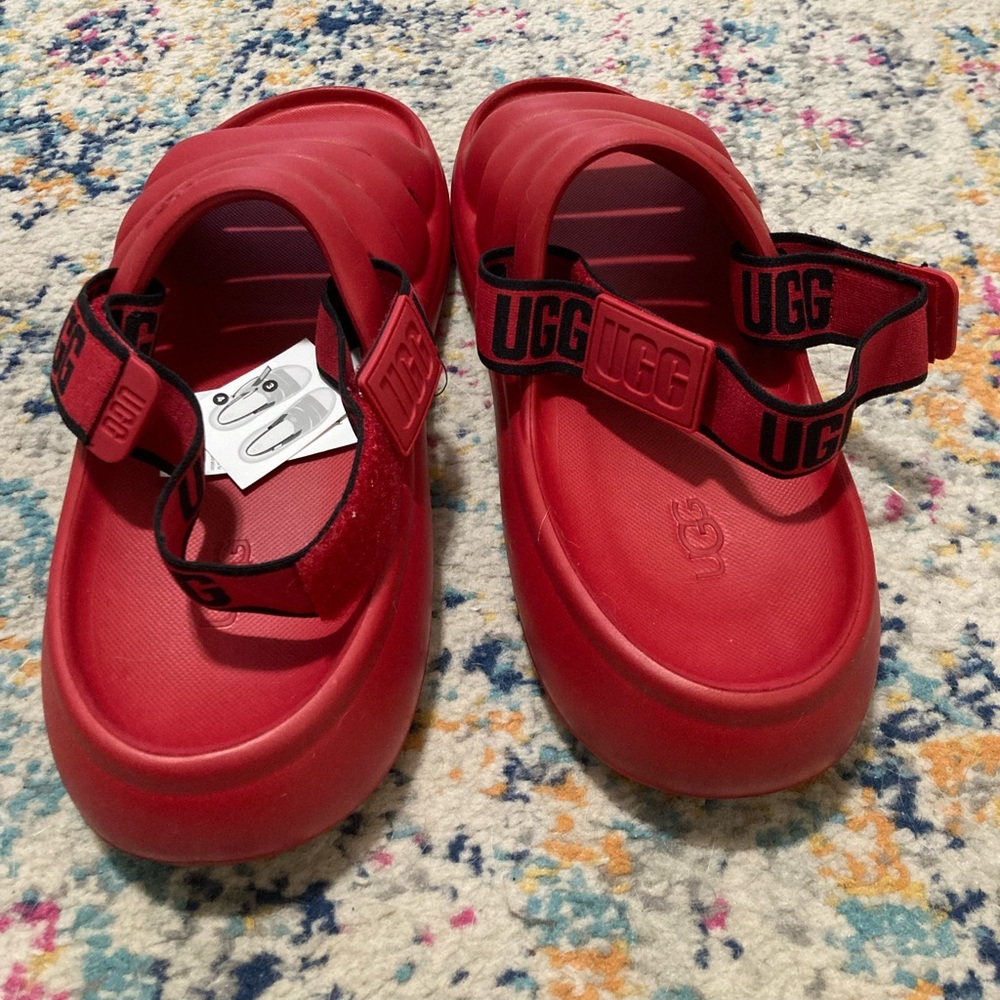 Ugg Yeah Sports Slides Mens size 9 NWT - Picture 2 of 4